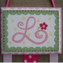 Scallop Border Hairbow Holder, with Monogram initial...click to enlarge